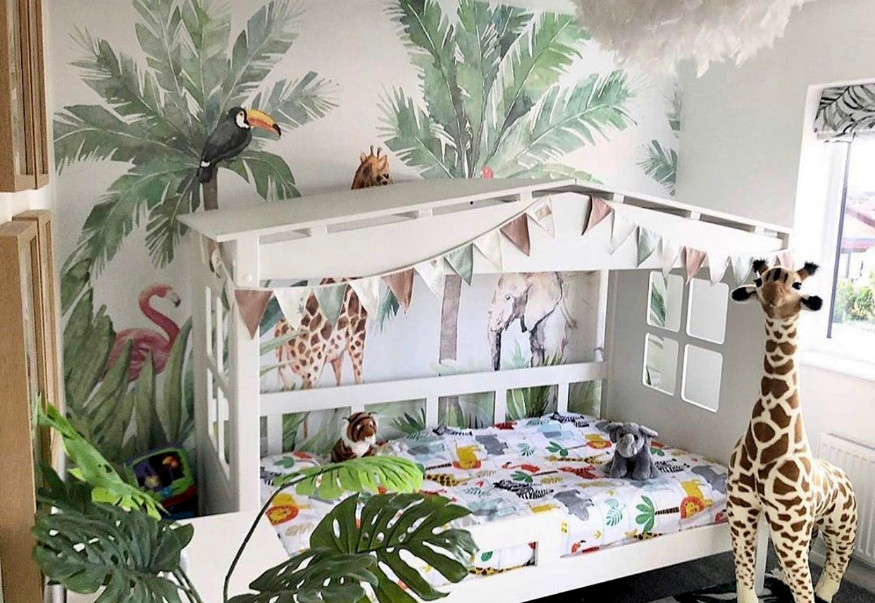 How to create a jungle themed bedroom for your little one